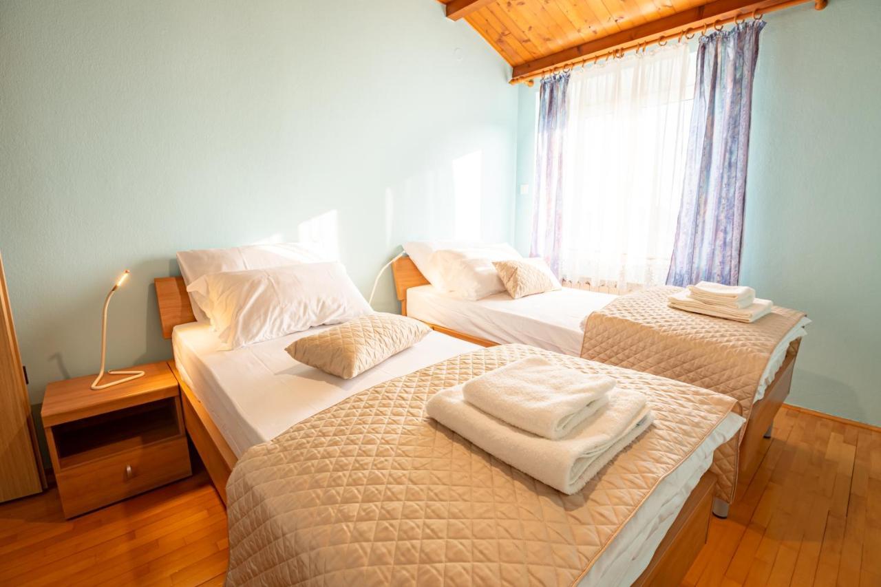 Adriatic Bay Apartments Portoroz Ngoại thất bức ảnh
