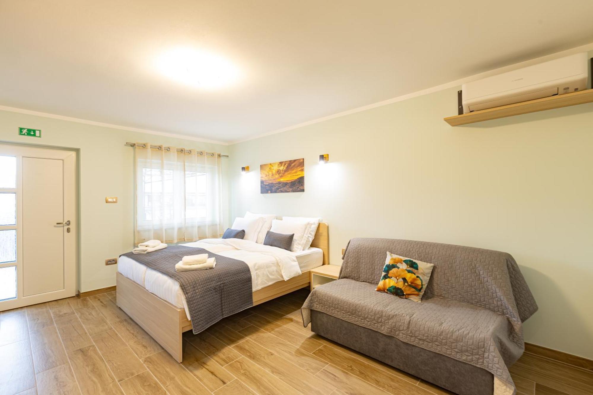 Adriatic Bay Apartments Portoroz Ngoại thất bức ảnh